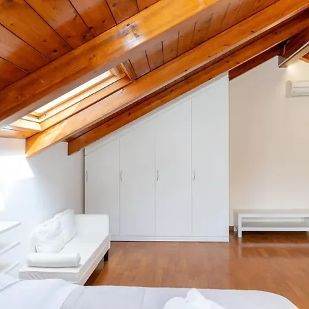Realty Holidays - Vinny Apartment
